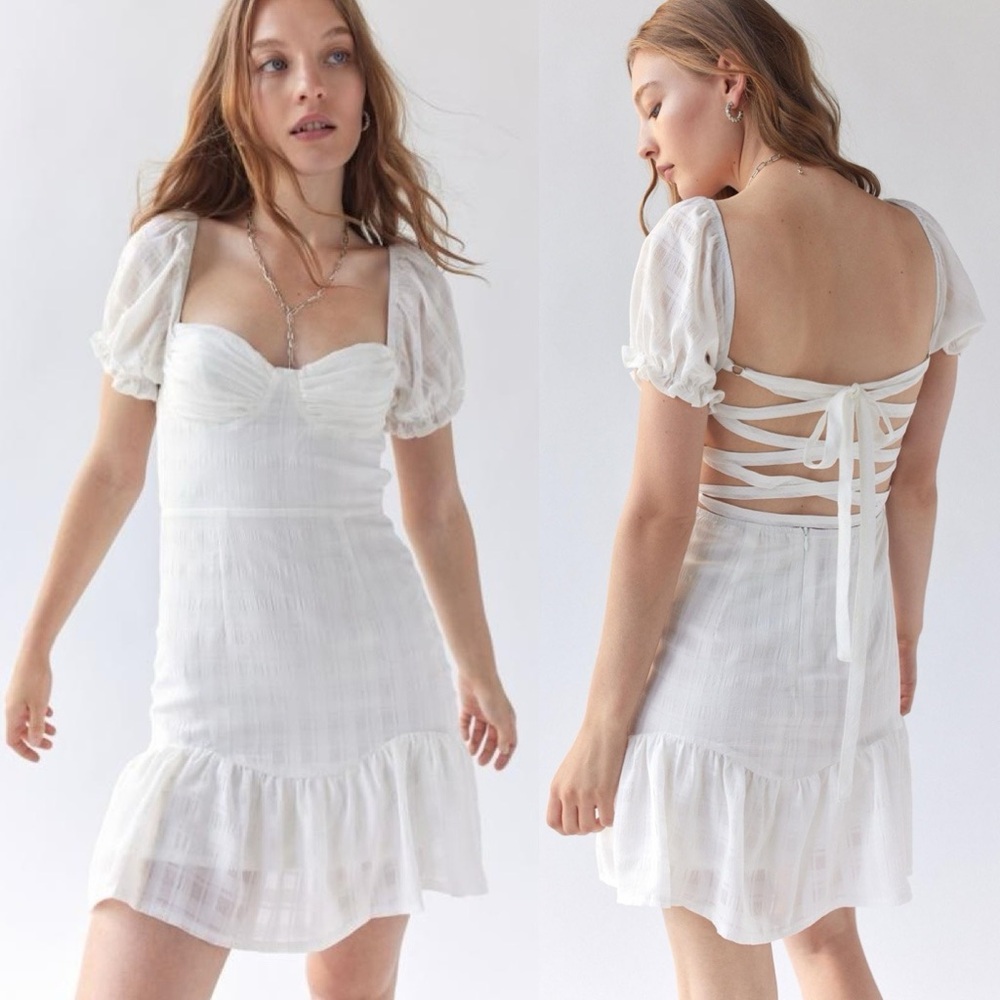 Urban Outfitters Kiss The Sky Strappy-Back Mini Dress NWT Size M - White